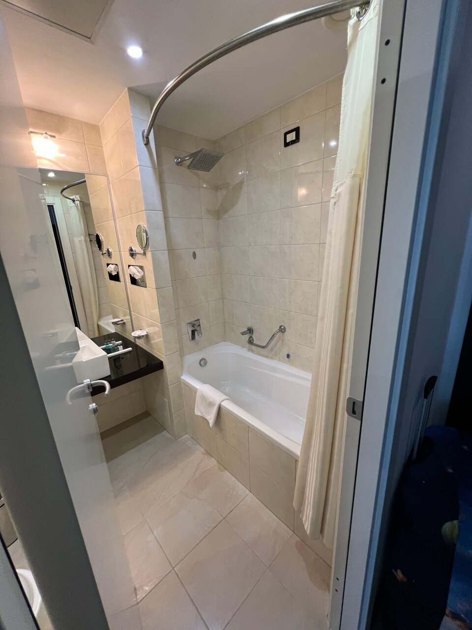 Гостиница Мира Южно-Сахалинск-195